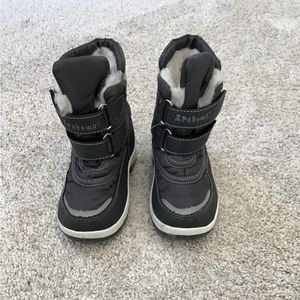 APAKOWA Snow Boot | Grey | Kids 6